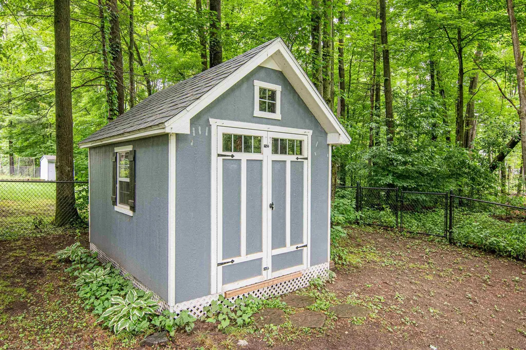 196 Liberty Lane Colchester VT 05446