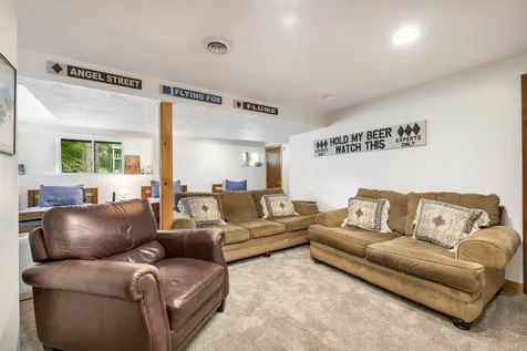 6 Cumberland Road Gilford NH 03249