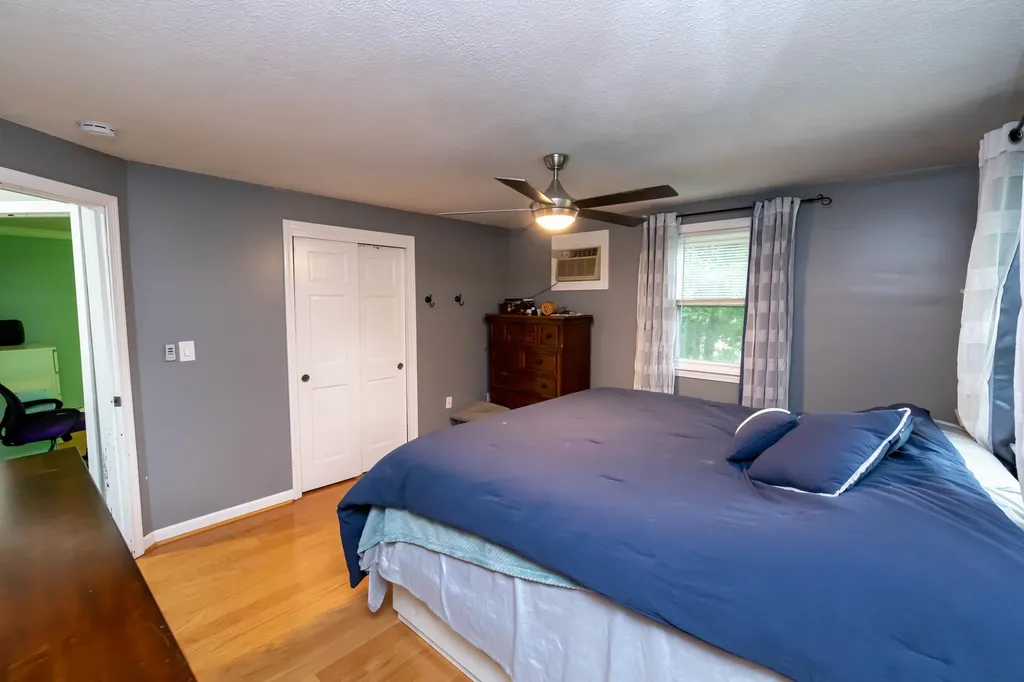 2 Joan Street Derry NH 03038