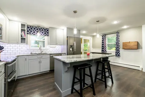 2 Joan Street Derry NH 03038
