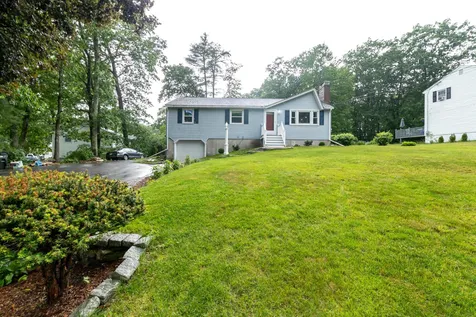 2 Joan Street Derry NH 03038
