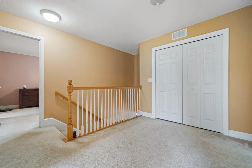 79 Cherrywood Drive Nashua NH 03062