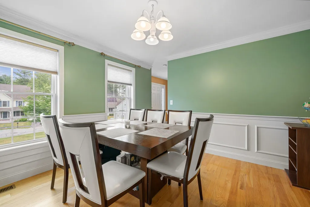 79 Cherrywood Drive Nashua NH 03062