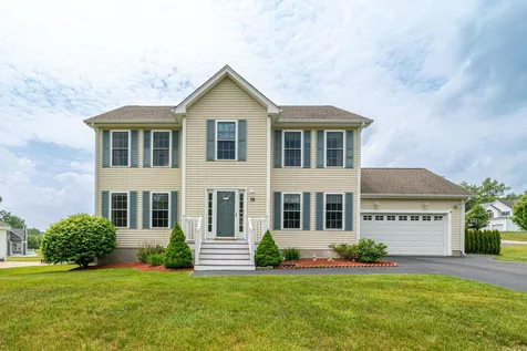 79 Cherrywood Drive Nashua NH 03062