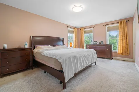 79 Cherrywood Drive Nashua NH 03062