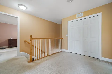 79 Cherrywood Drive Nashua NH 03062