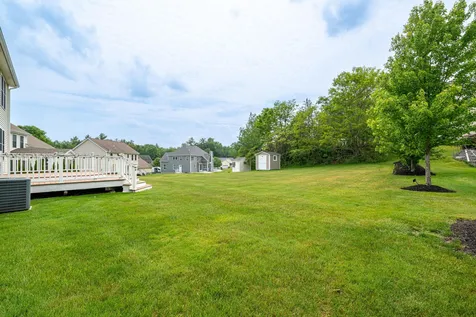 79 Cherrywood Drive Nashua NH 03062