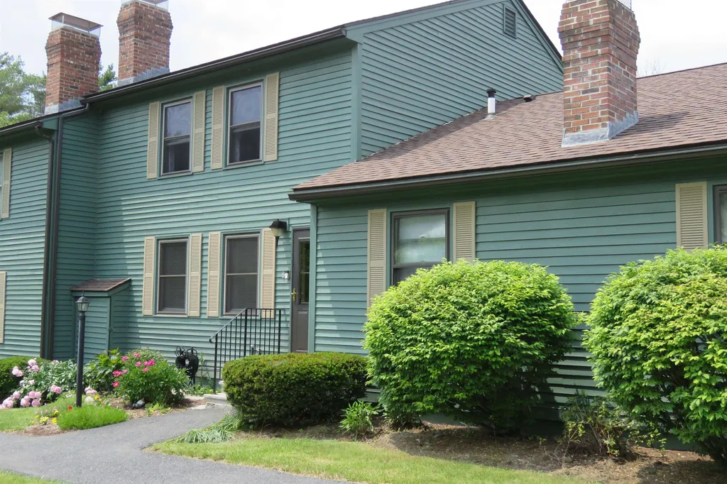 49 Fieldstone Way Hartford VT 05001