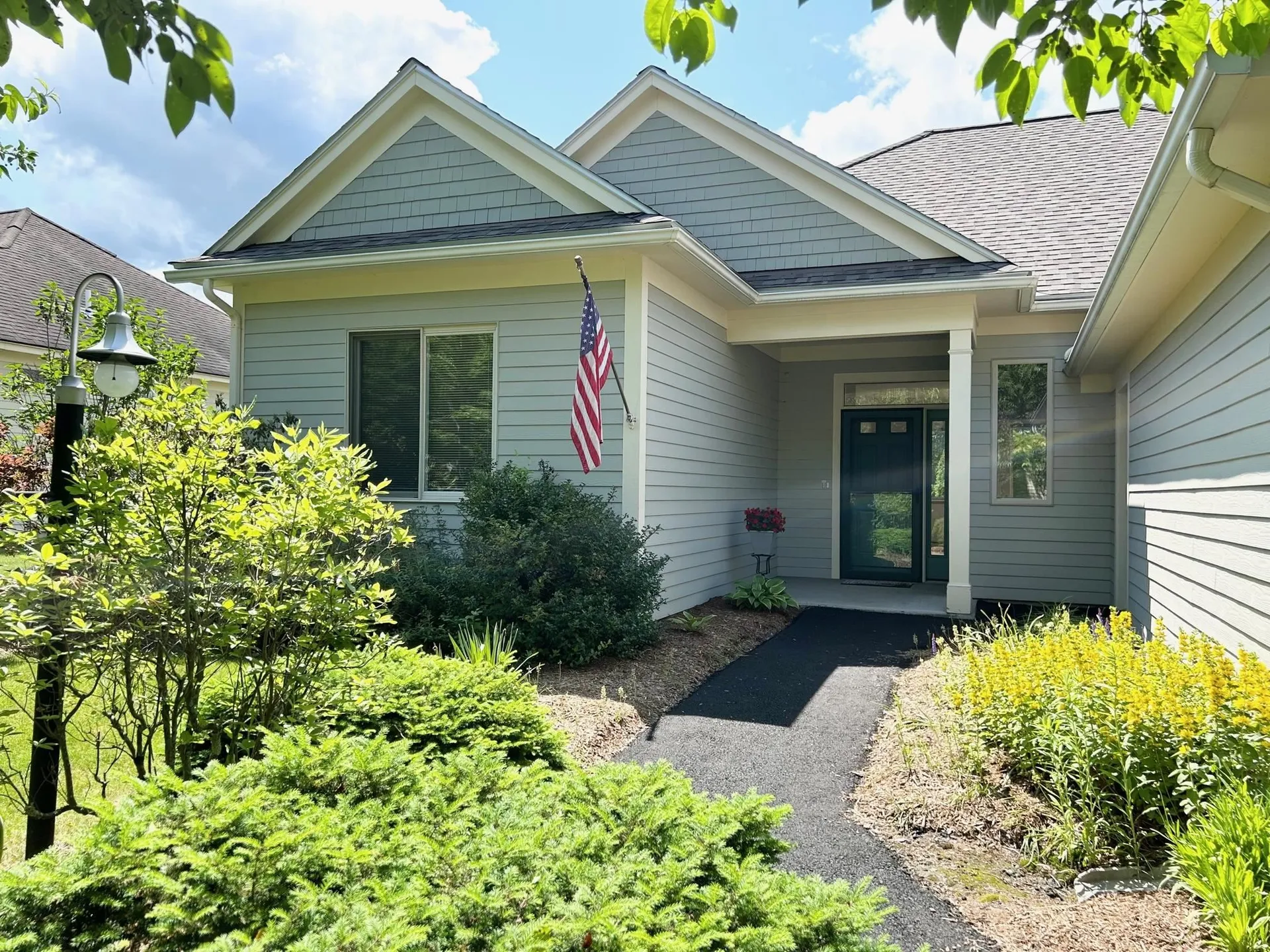 24 Fountain Way Lebanon NH 03784