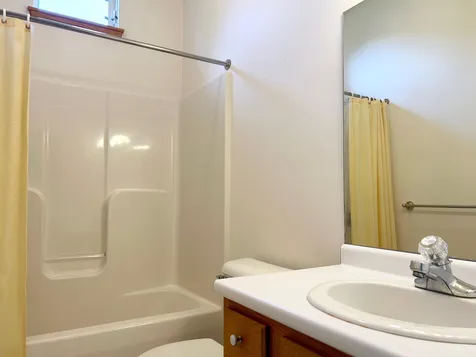 24 Fountain Way Lebanon NH 03784