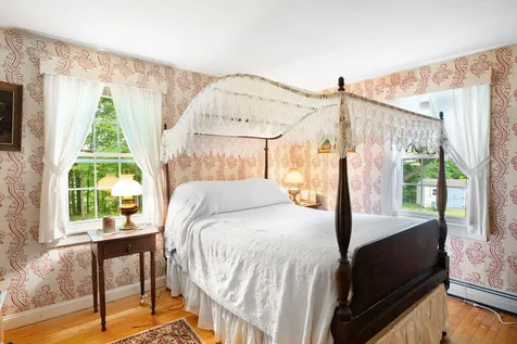 23 Beruk Hill Road Hinsdale NH 03451