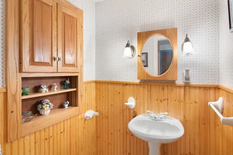 23 Beruk Hill Road Hinsdale NH 03451