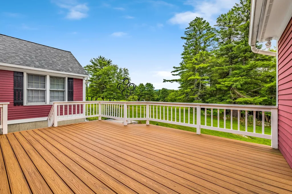 1667 King Hill Road New London NH 03257