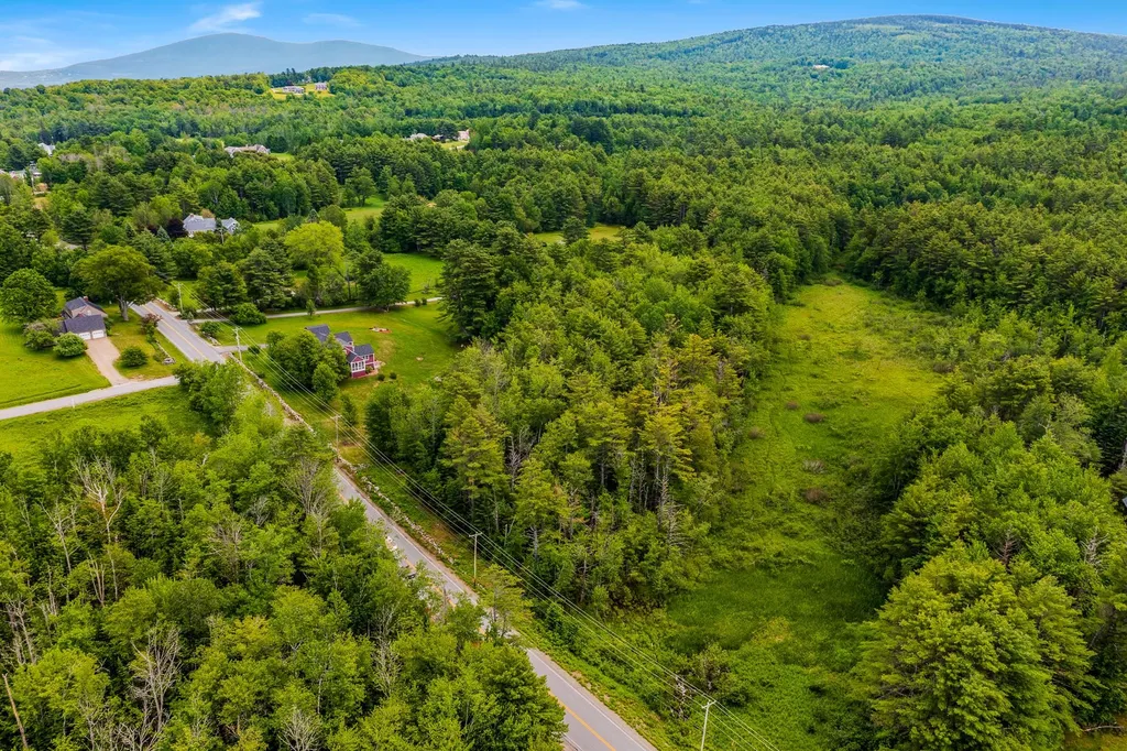 1667 King Hill Road New London NH 03257