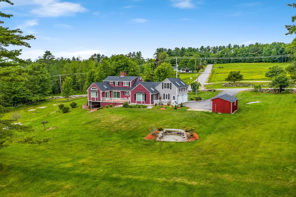 1667 King Hill Road New London NH 03257
