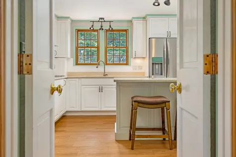 1667 King Hill Road New London NH 03257