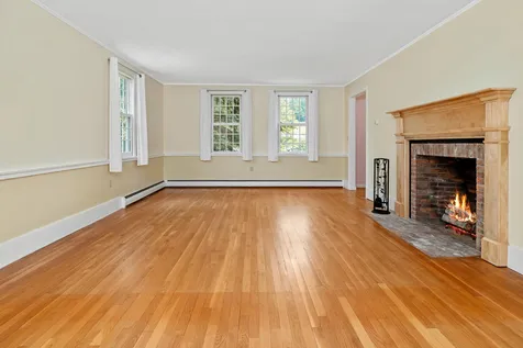 1667 King Hill Road New London NH 03257