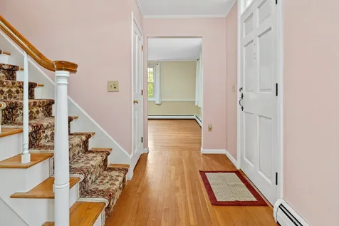 1667 King Hill Road New London NH 03257