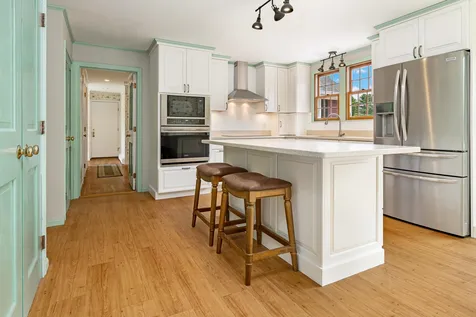 1667 King Hill Road New London NH 03257