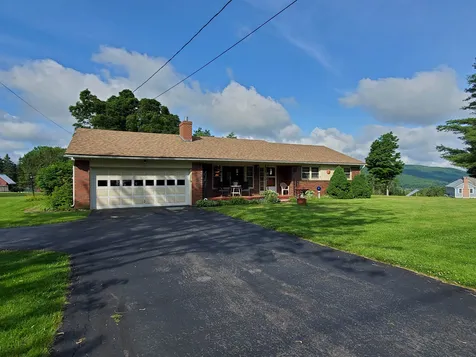 276 Shaker Hill Road Enfield NH 03748