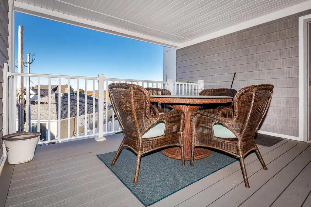 377 Ocean Boulevard Hampton NH 03842