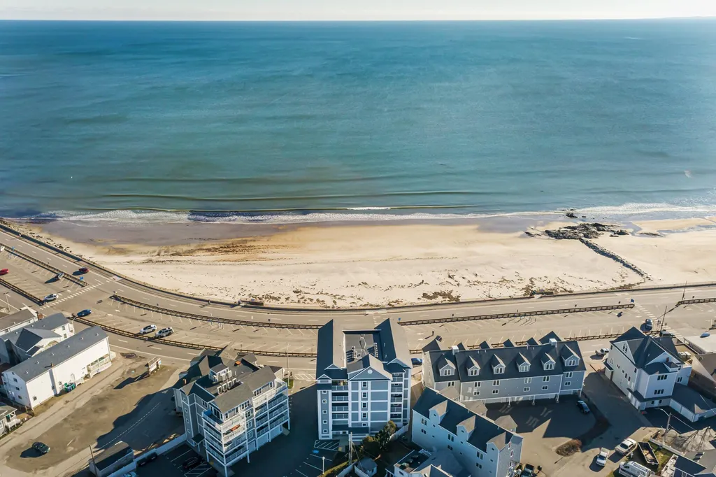 377 Ocean Boulevard Hampton NH 03842