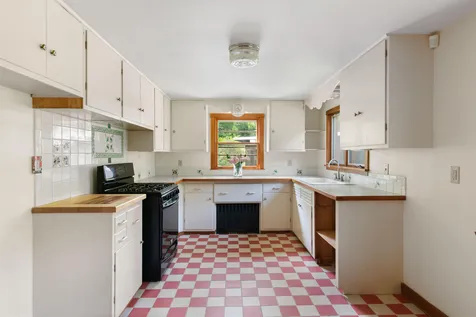 397 South Street Brattleboro VT 05301