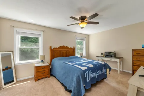15 Williamsburg Circle Laconia NH 03246