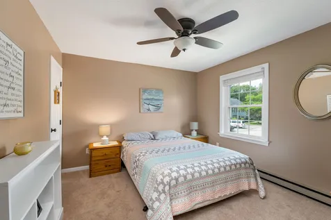15 Williamsburg Circle Laconia NH 03246