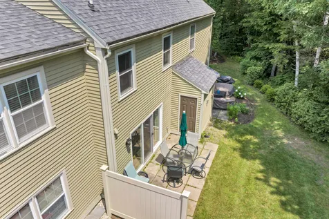 15 Williamsburg Circle Laconia NH 03246