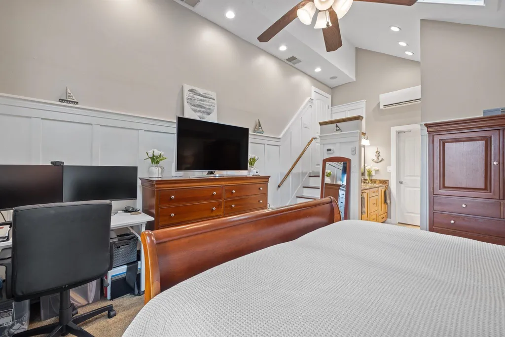 2696 Lake Shore Road Gilford NH 03249