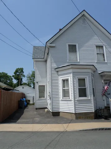 15 Pierce Street Nashua NH 03060