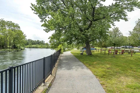 66 Landing Lane Laconia NH 03246