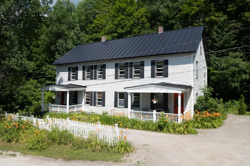 37 Robinson Drive Rochester VT 05767