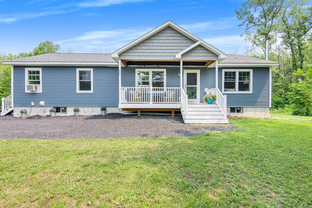 134 Pine Grove Circle North Hero VT 05474
