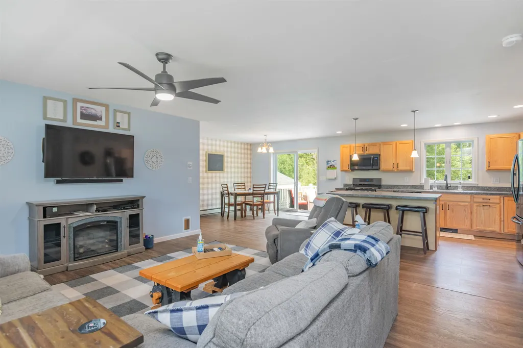 134 Pine Grove Circle North Hero VT 05474