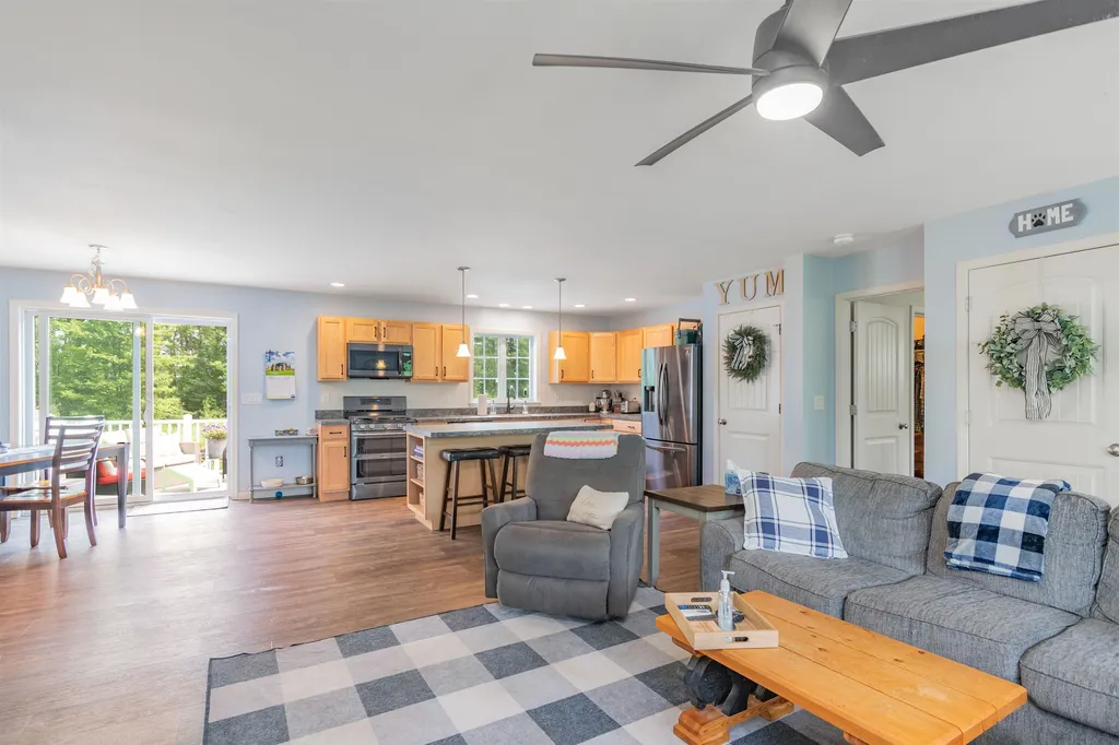 134 Pine Grove Circle North Hero VT 05474