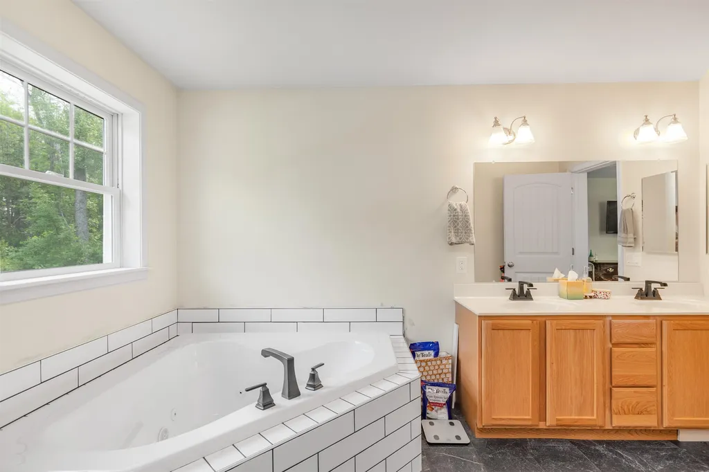 134 Pine Grove Circle North Hero VT 05474