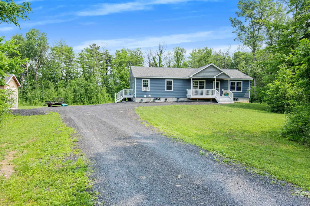 134 Pine Grove Circle North Hero VT 05474