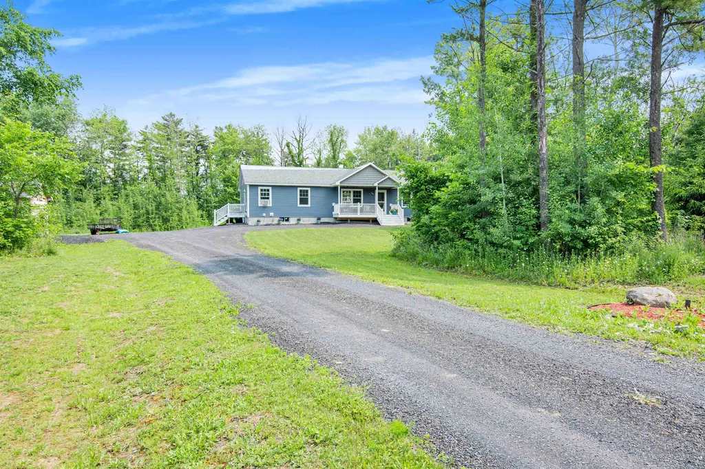 134 Pine Grove Circle North Hero VT 05474