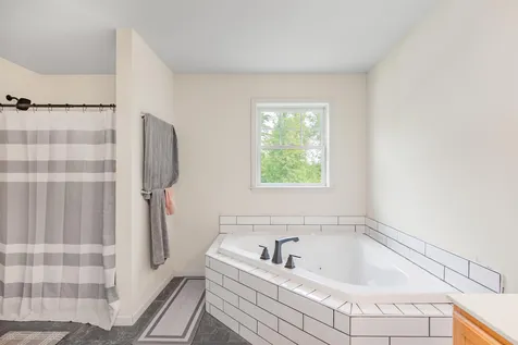 134 Pine Grove Circle North Hero VT 05474