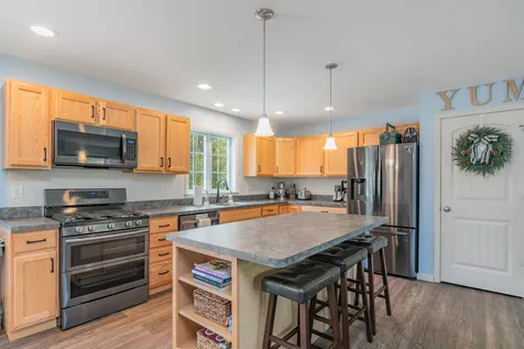 134 Pine Grove Circle North Hero VT 05474