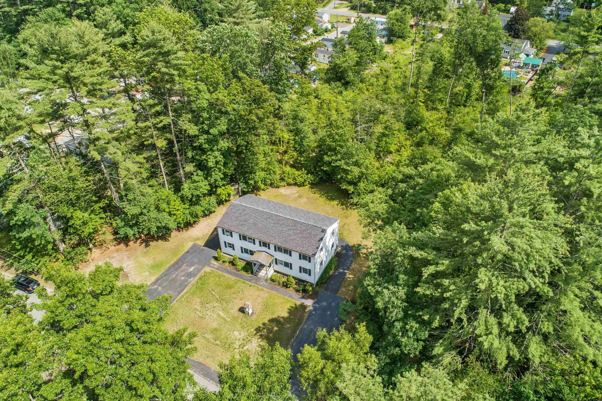 40 Louise Drive Litchfield NH 03052