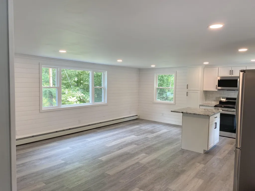 245 Fremont Road Sandown NH 03873