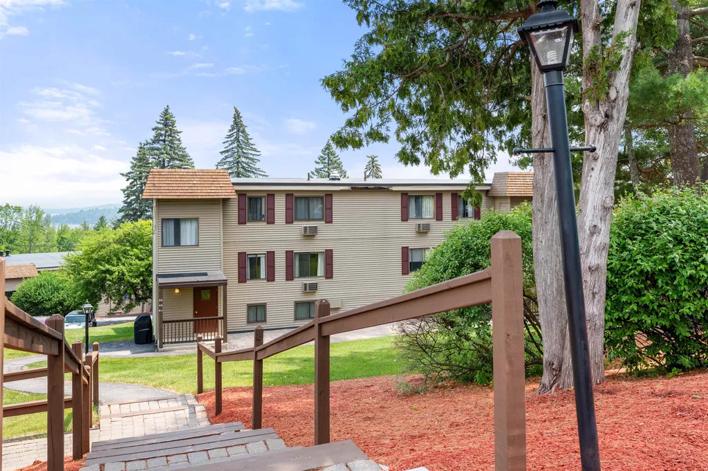 160 Treetop Circle Laconia NH 03246