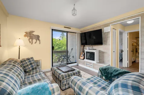 160 Treetop Circle Laconia NH 03246