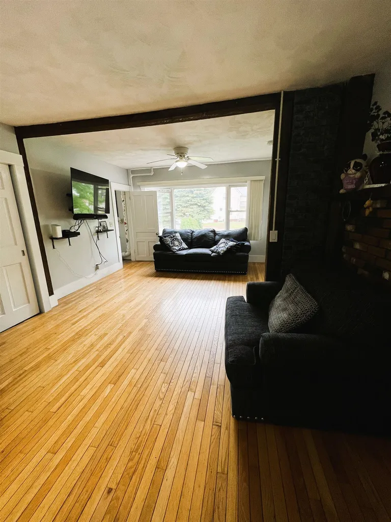 166 Gilford Avenue Laconia NH 03246