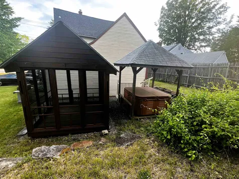 166 Gilford Avenue Laconia NH 03246