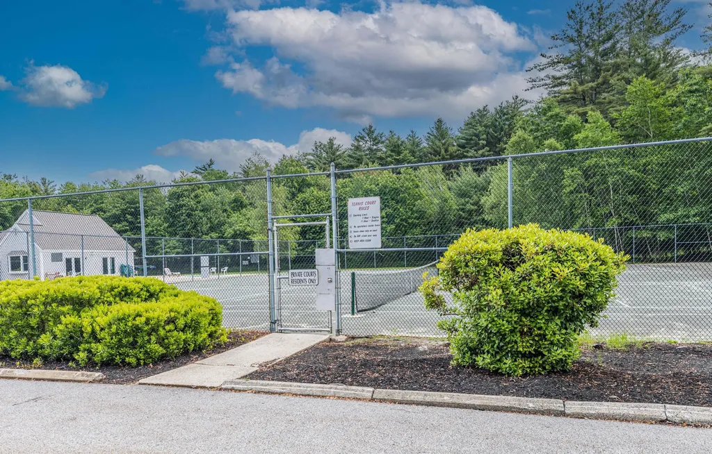 406 Springbrook Circle Portsmouth NH 03801