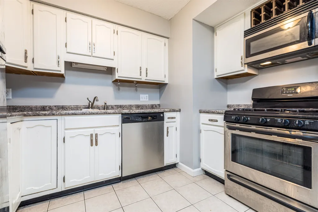 406 Springbrook Circle Portsmouth NH 03801